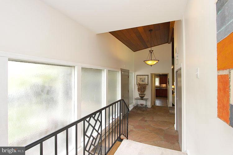 6608 Greentree Road Bethesda, MD 20817 - Photo 24 of 29 Interior (General)