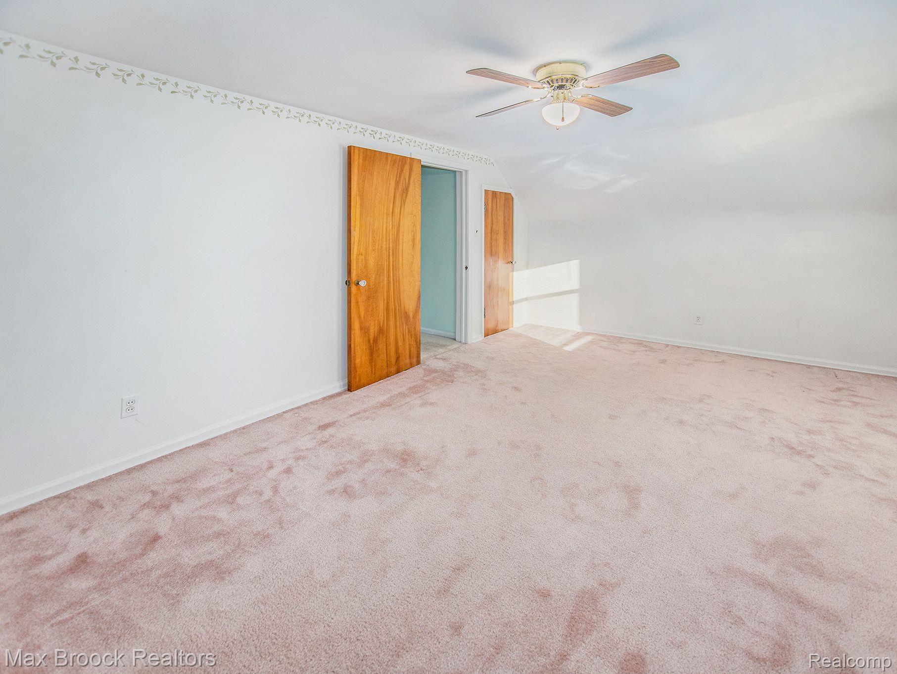 4229 Buckingham Road Royal Oak, MI 48073 - Photo 17 of 36 Bedroom 4 Upstairs View 2