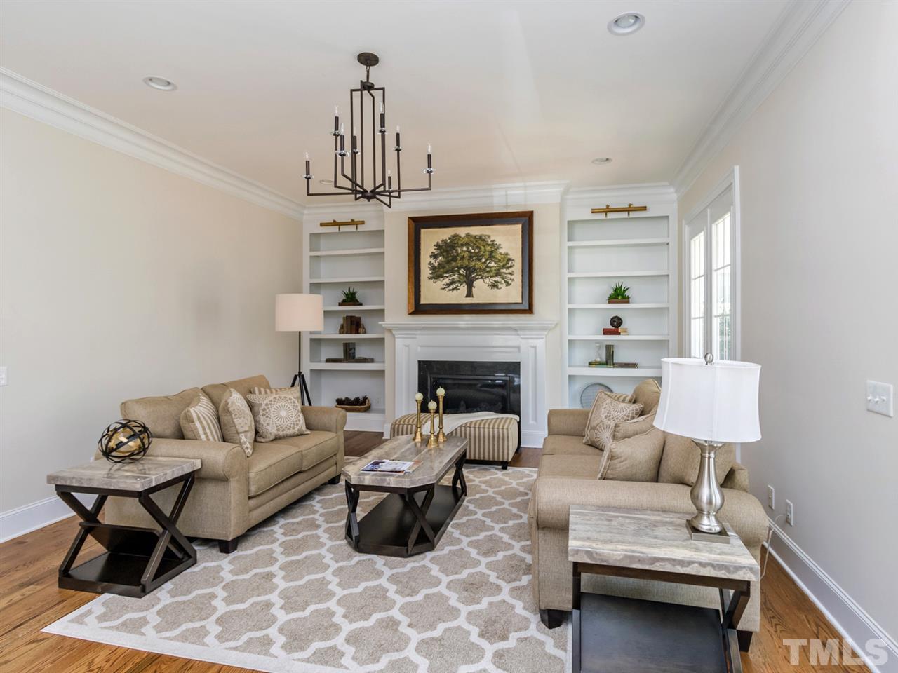 326 Avon Drive Raleigh, NC 27608 - Photo 3 of 25