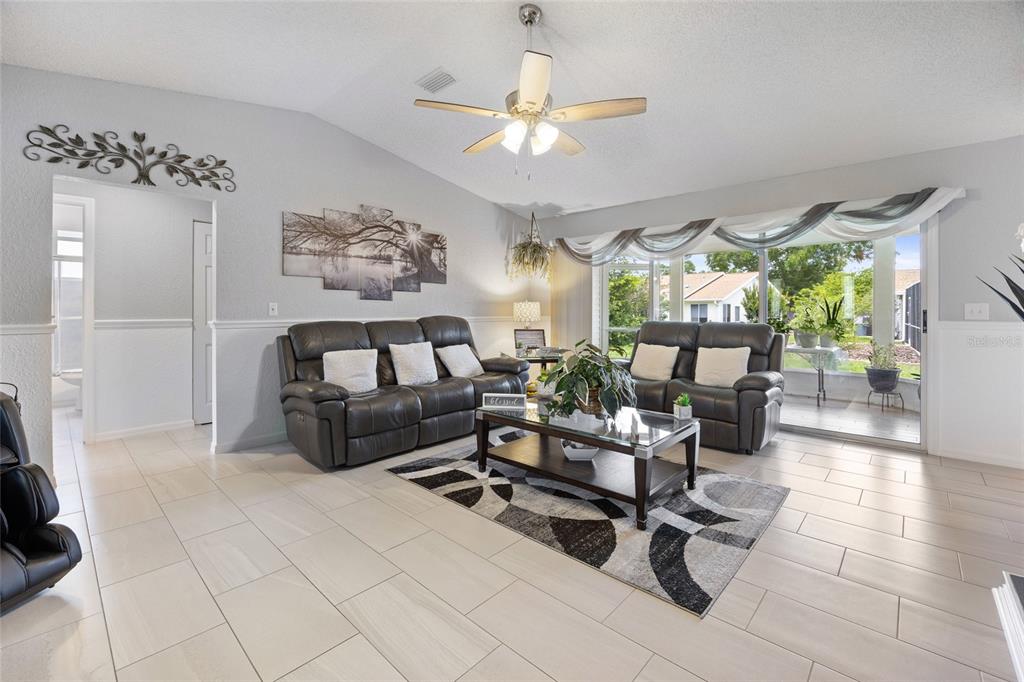 8849 Southwest 116th Place Road Ocala, FL 34481 - Photo 7 of 42 Gallery Image 7