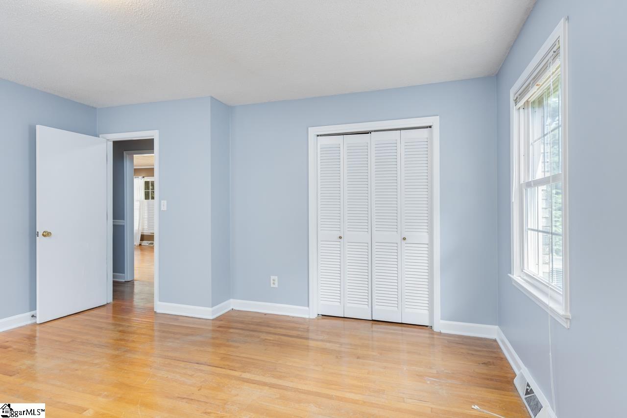 100 Sumter Street Clinton, SC 29325 - Photo 24 of 36