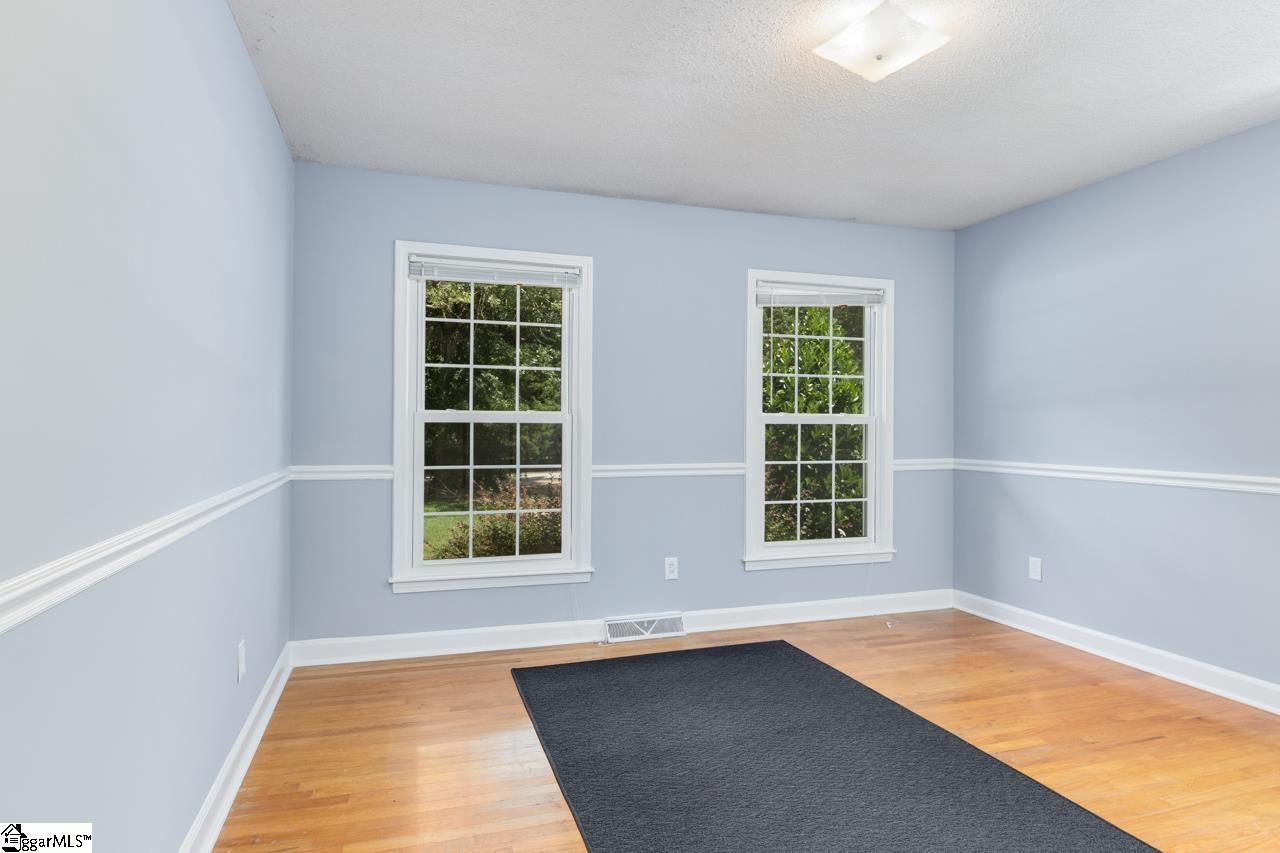 100 Sumter Street Clinton, SC 29325 - Photo 27 of 36