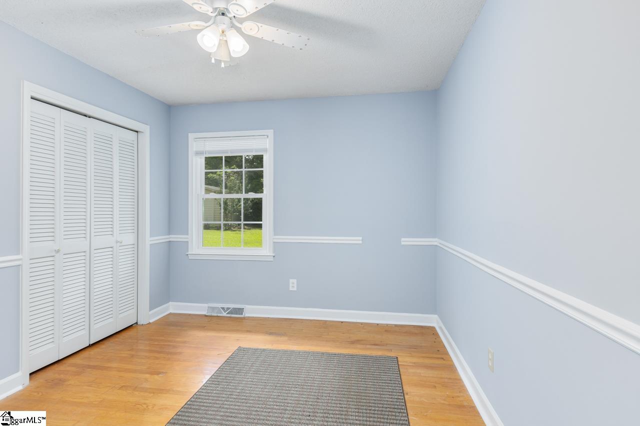 100 Sumter Street Clinton, SC 29325 - Photo 31 of 36