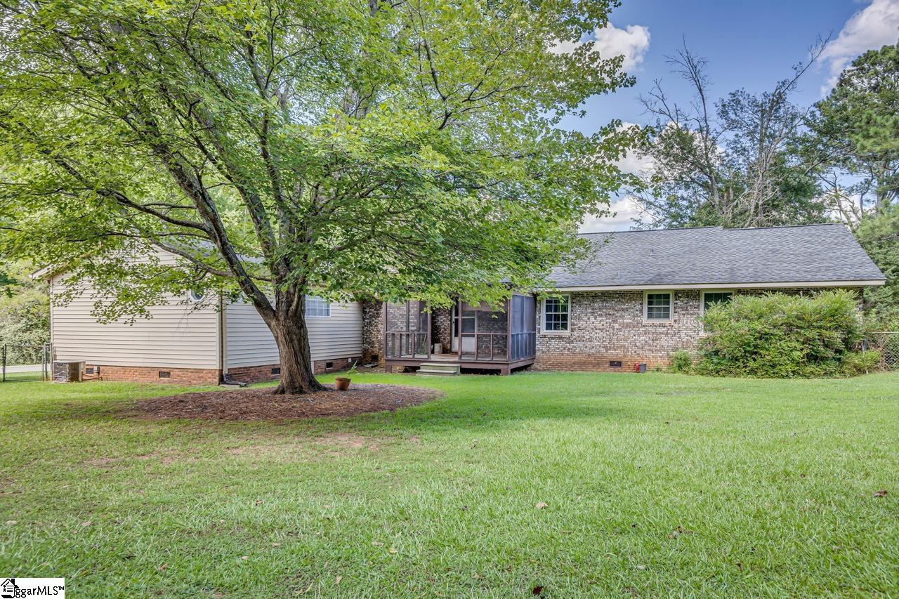 100 Sumter Street Clinton, SC 29325 - Photo 35 of 36