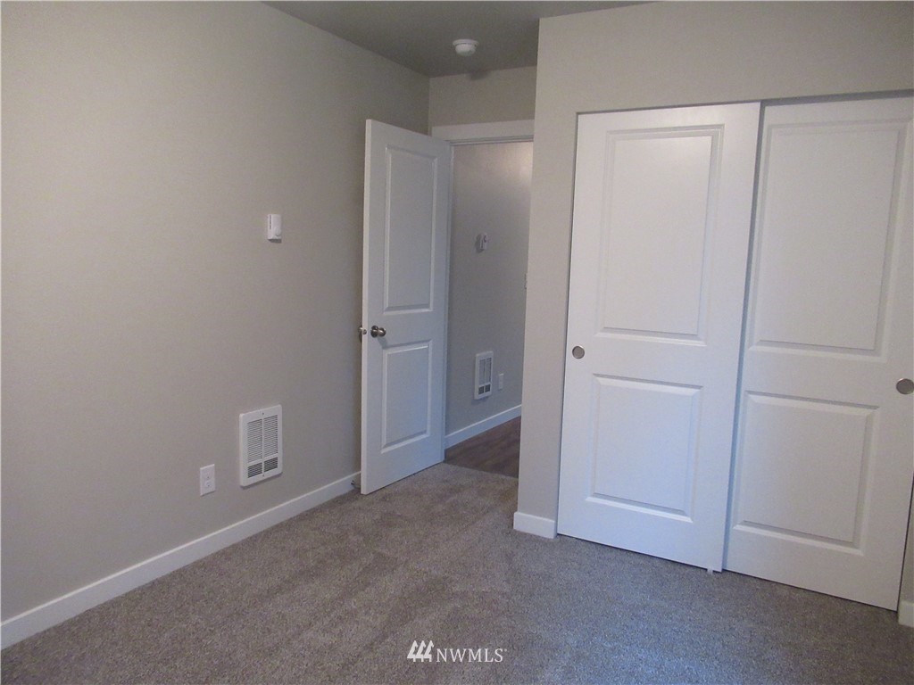 14720 125th Street Northwest Gig Harbor, WA 98329 - Photo 10 of 25