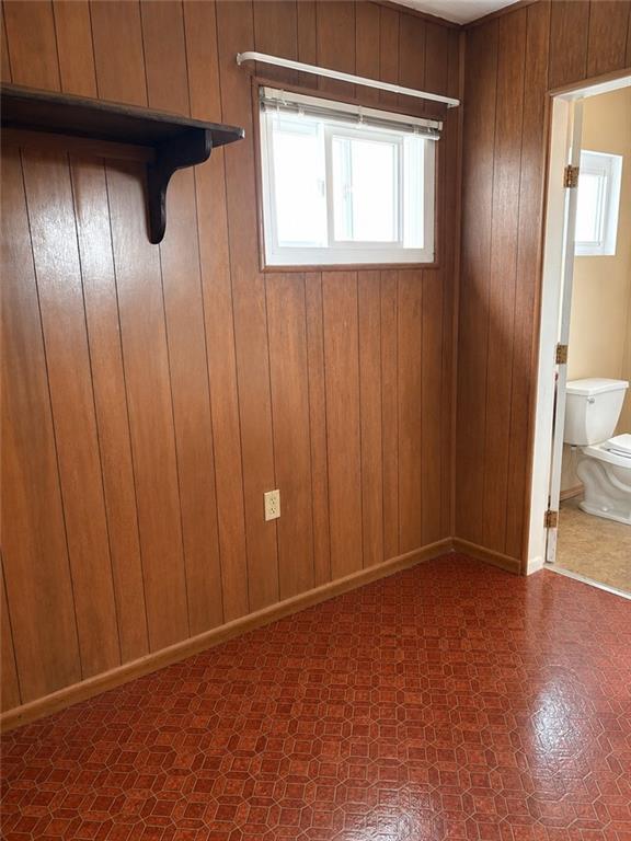9155 Maple Street Pittsburgh, PA 15239 - Photo 7 of 16 a view of an entryway