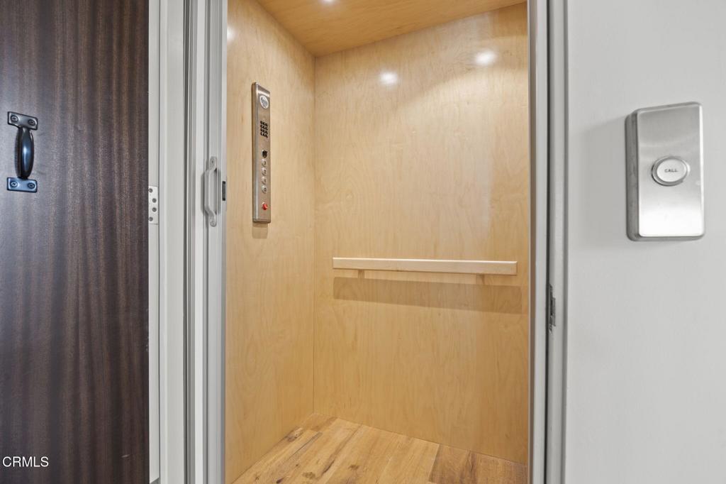 1409 Marine Way Oxnard, CA 93035 - Photo 37 of 58 a view of a bathroom from a hallway