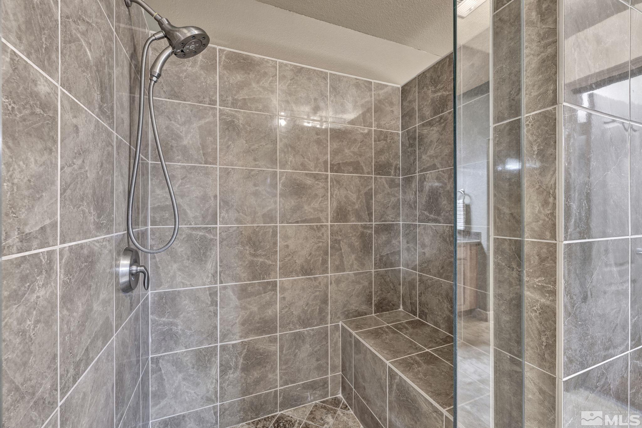 17000 Wedge Parkway, Unit 3422 Reno, NV 89511 - Photo 20 of 39 a bathroom with a shower