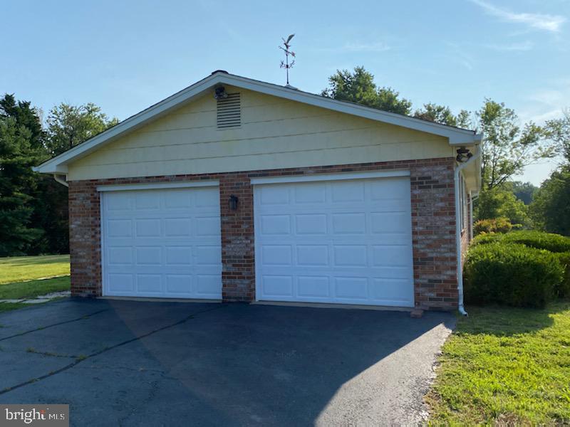 37740 Apache Road Charlotte Hall, MD 20622 - Photo 2 of 22 Side car garage