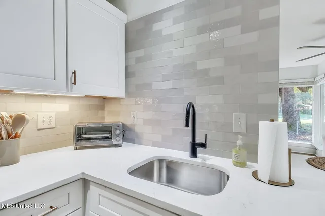 $1,500 | 118 Molokai, Unit D, Diamondhead, MS 39525