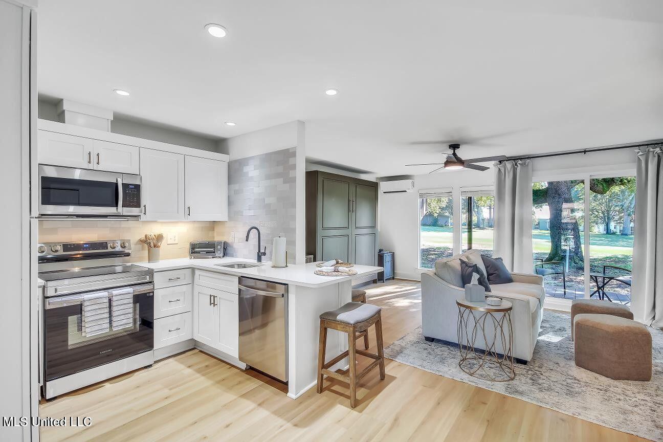 118 Molokai, Unit D Diamondhead, MS 39525 - Photo 2 of 26 2