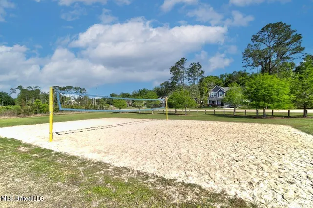 $1,500 | 118 Molokai, Unit D, Diamondhead, MS 39525