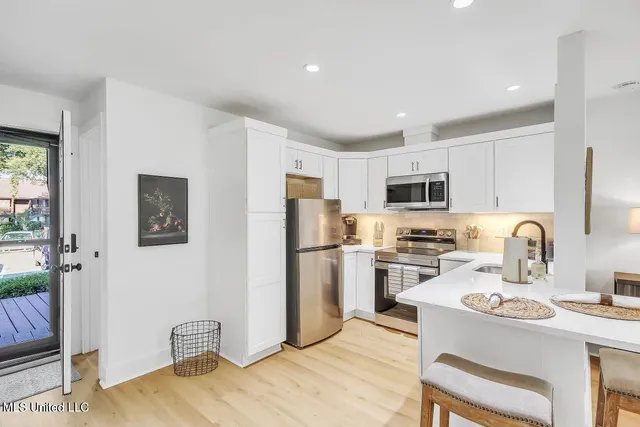 $1,500 | 118 Molokai, Unit D, Diamondhead, MS 39525