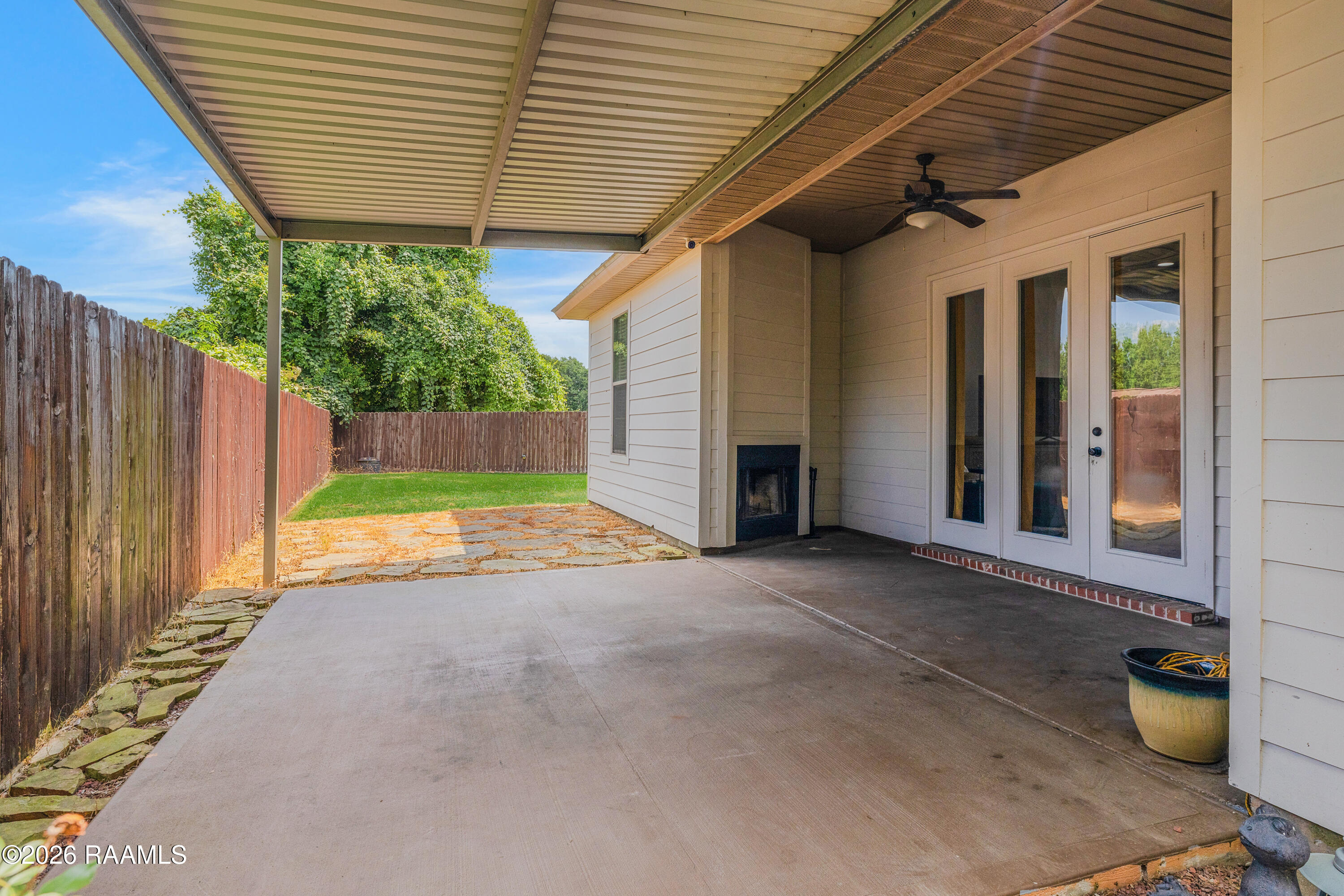 117 Range Drive Lafayette, LA 70508 - Photo 21 of 24 Covered Patio