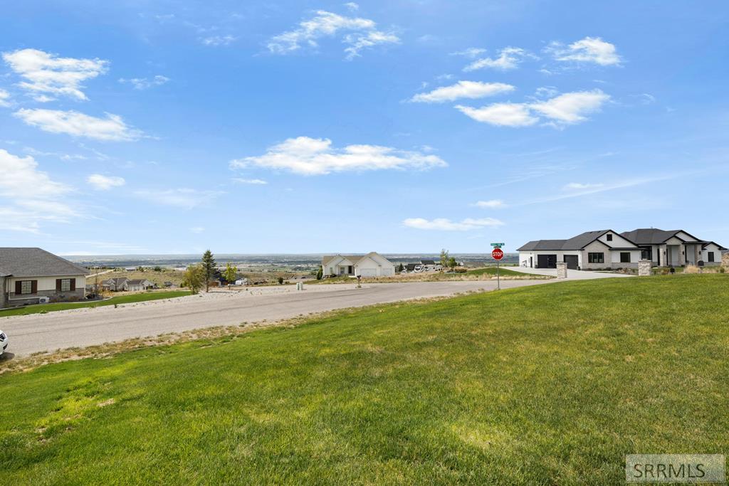 7232 East Middle Fork Road Idaho Falls, ID 83406 - Photo 5 of 72 Front View