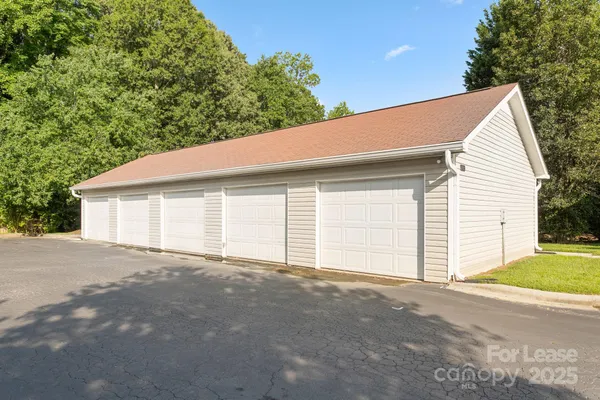 $1,425 | 3146 Baroda Lane, Unit D, Charlotte, NC 28269