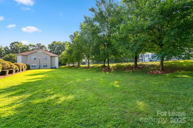 $1,425 | 3146 Baroda Lane, Unit D, Charlotte, NC 28269