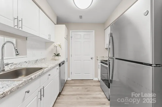 $1,425 | 3146 Baroda Lane, Unit D, Charlotte, NC 28269