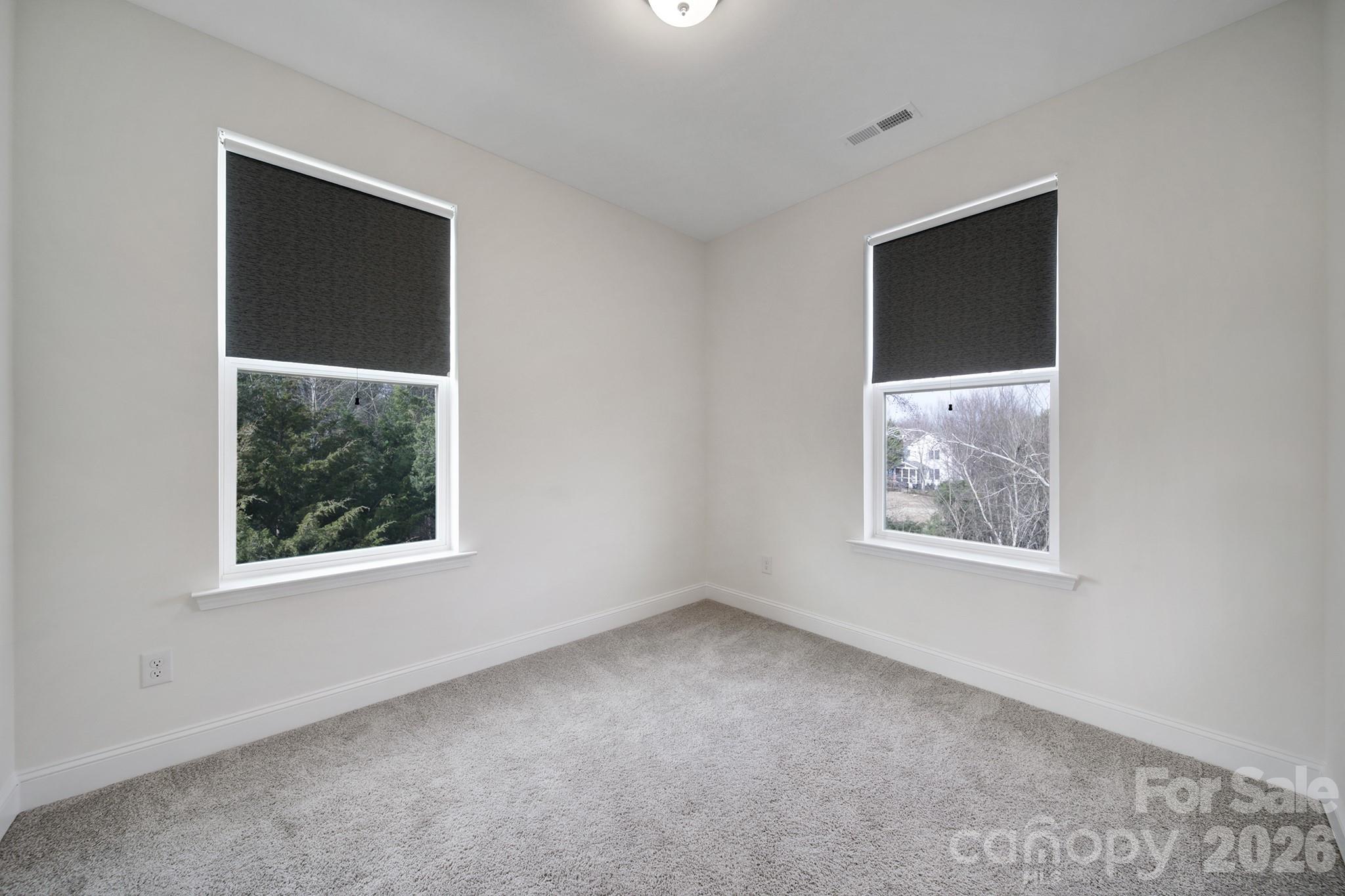 643 District Court Fort Mill, SC 29708 - Photo 23 of 41 an empty room with a window