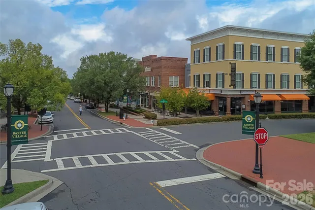 $499,900 | 643 District Court, Fort Mill, SC 29708