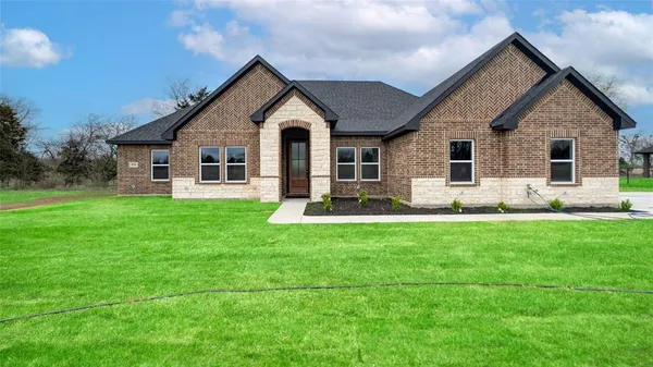 $495,000 | 956 County Road 4108, Greenville, TX 75401