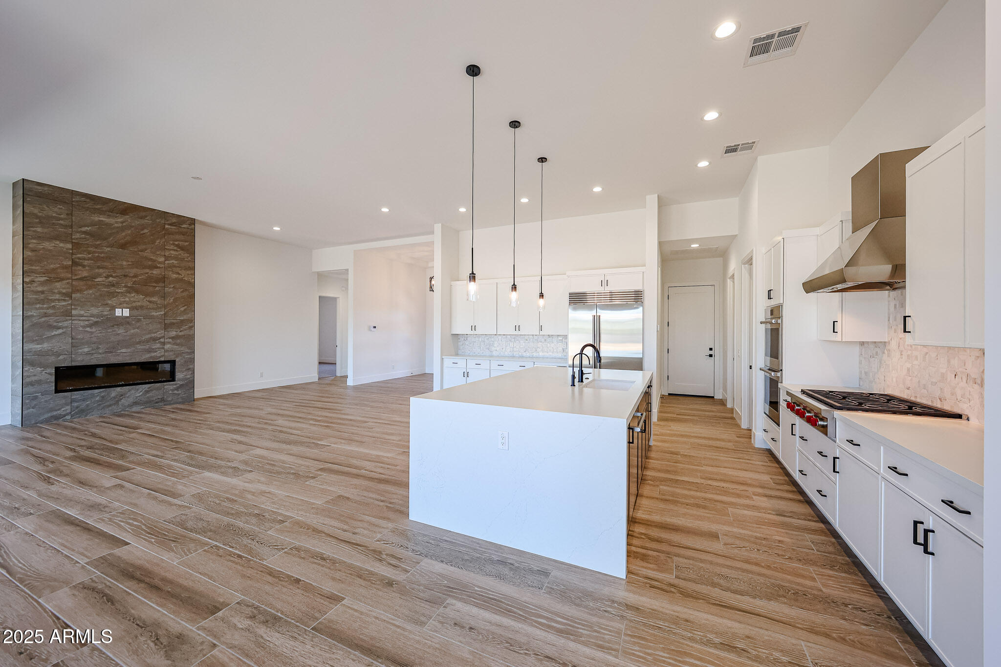 3283 West Mesquite Street Phoenix, AZ 85086 - Photo 12 of 78 B (7)