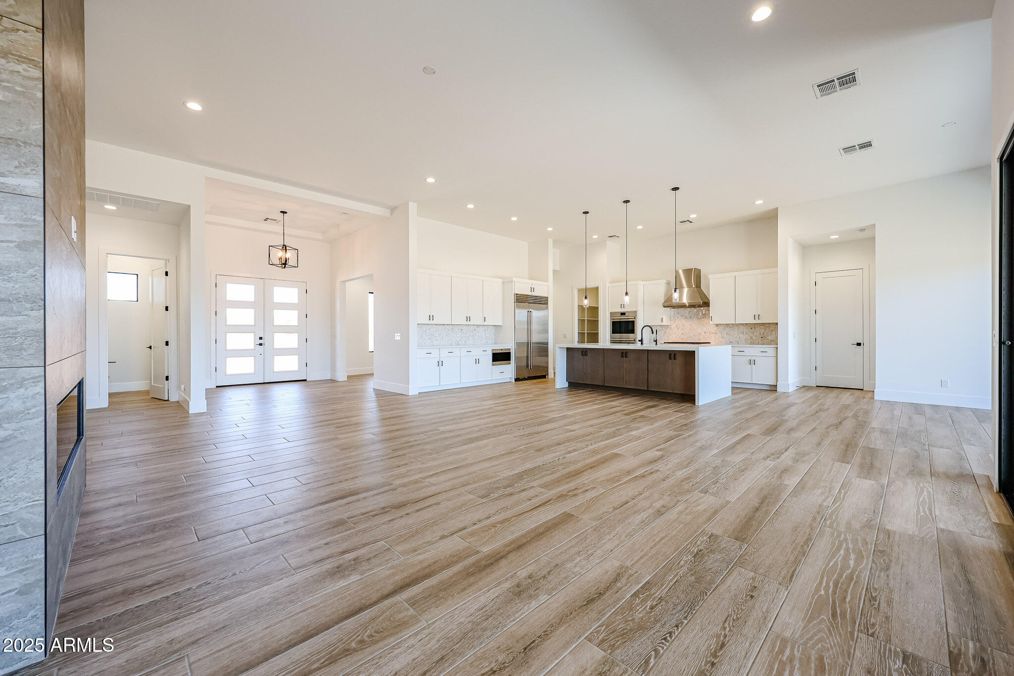 3283 West Mesquite Street Phoenix, AZ 85086 - Photo 15 of 78 B (9)