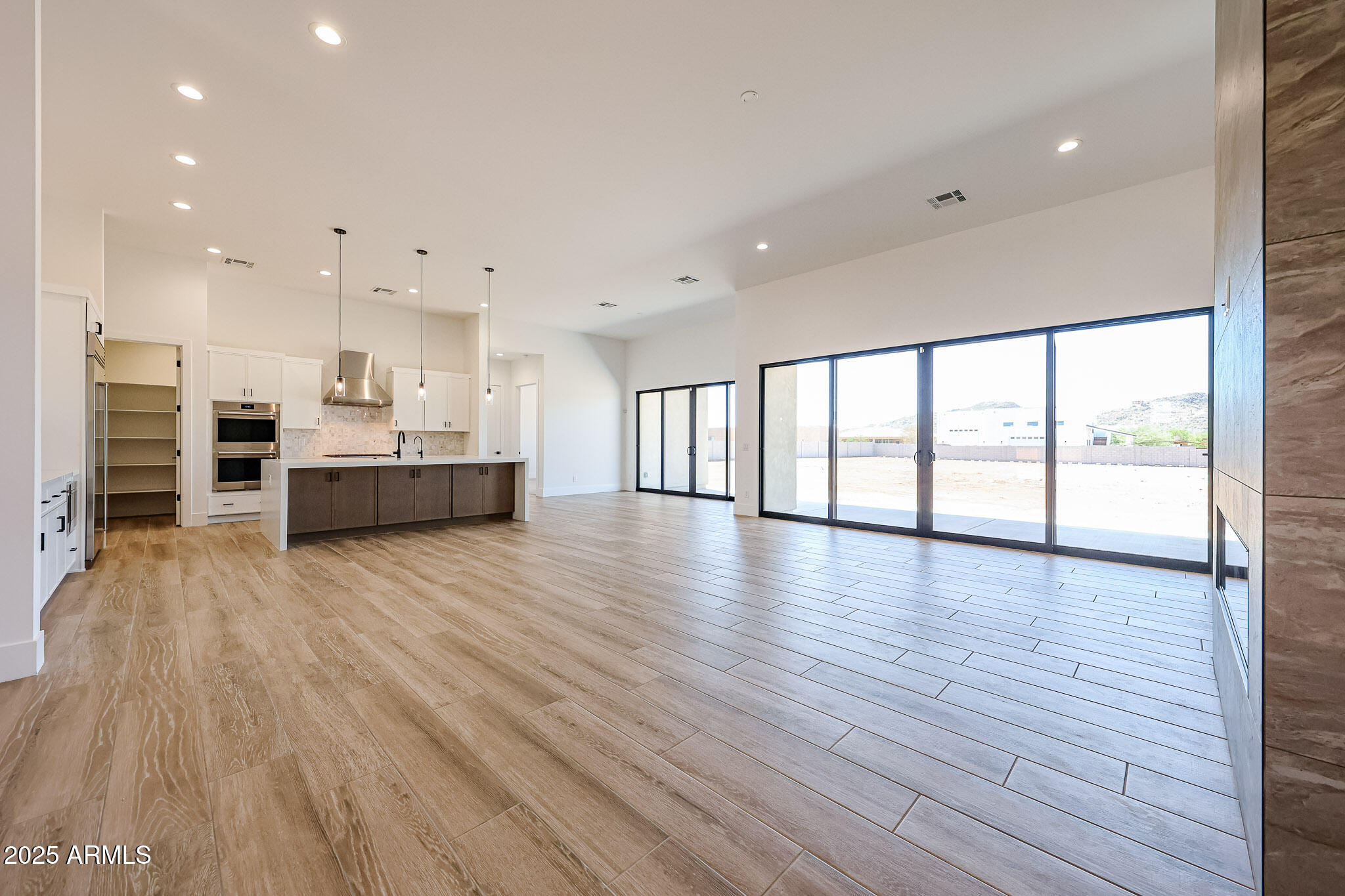 3283 West Mesquite Street Phoenix, AZ 85086 - Photo 16 of 78 B (10)