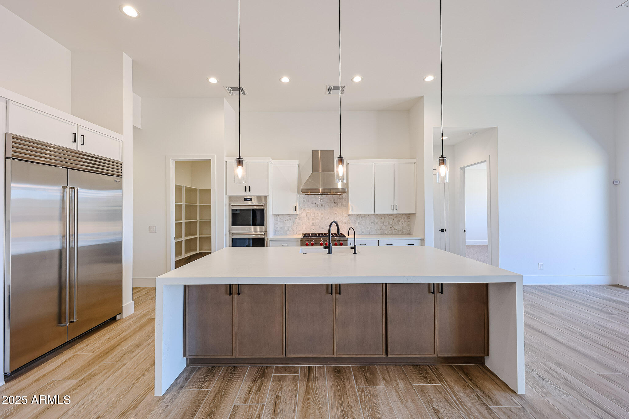 3283 West Mesquite Street Phoenix, AZ 85086 - Photo 5 of 78 Kitchen
