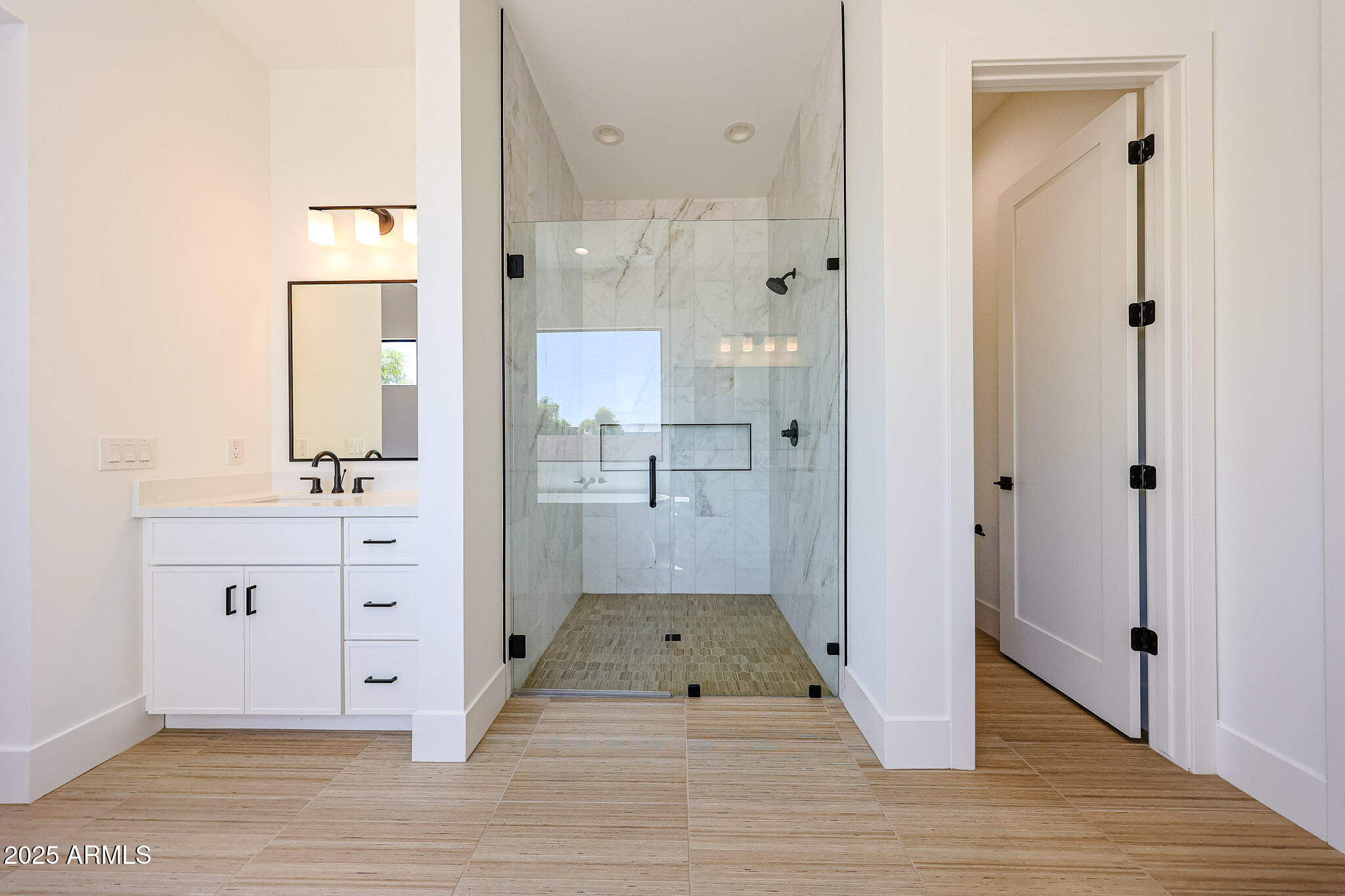 3283 West Mesquite Street Phoenix, AZ 85086 - Photo 7 of 78 Owner's Bath - Shower and Vanity