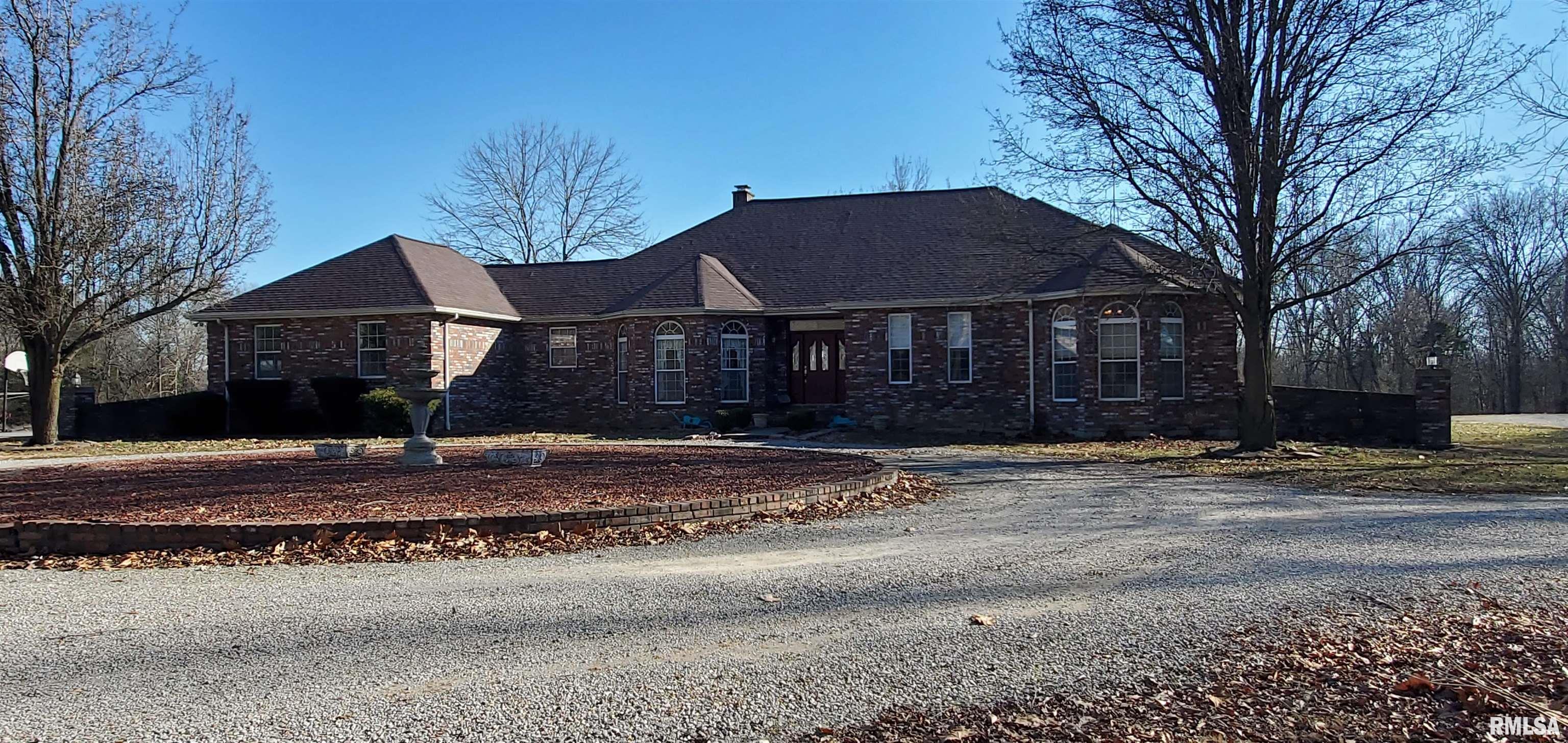 5614 Canary Road Pinckneyville, IL 62274 - Photo 4 of 39