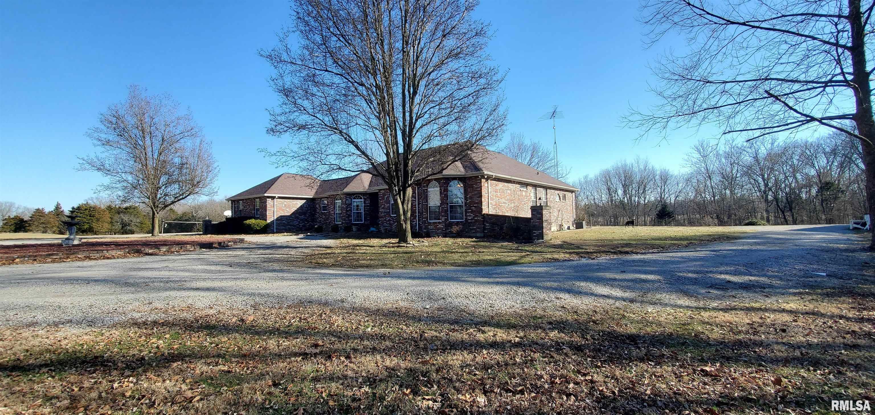 5614 Canary Road Pinckneyville, IL 62274 - Photo 6 of 39