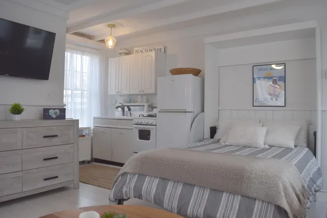 $618,000 | 3 Bradford Street, Unit 1, Provincetown, MA 02657