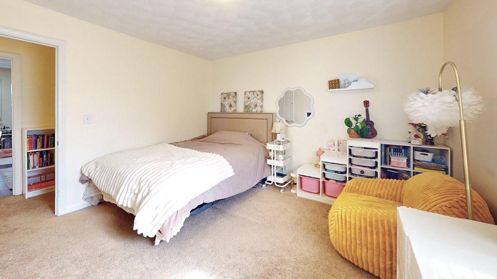 21 Herbert Street, Unit B Wakefield, MA 01880 - Photo 12 of 22