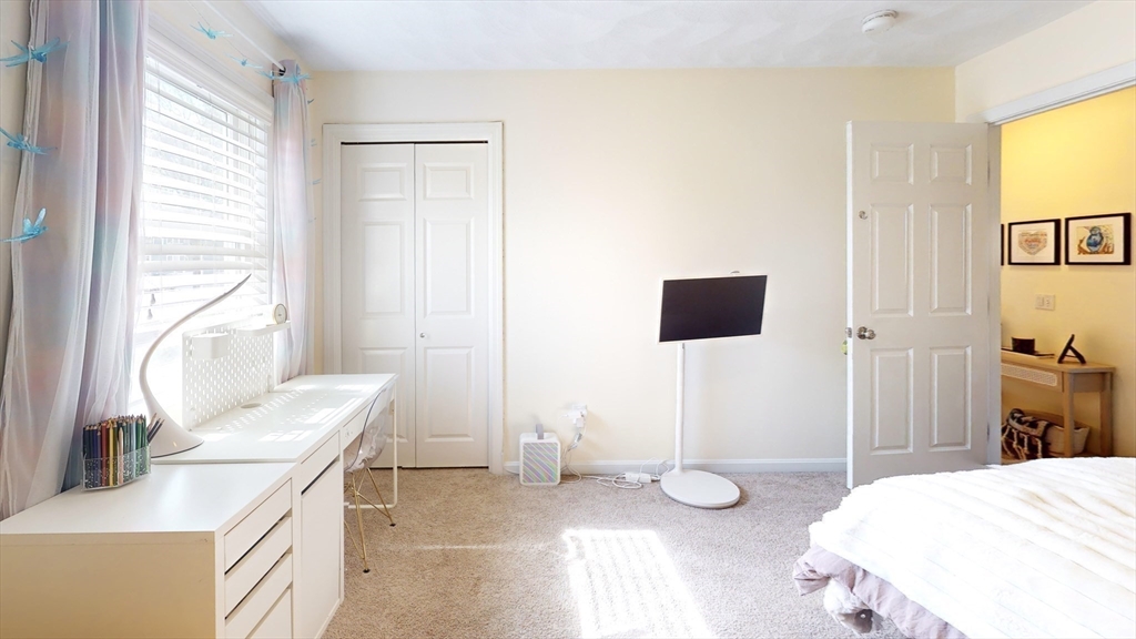 21 Herbert Street, Unit B Wakefield, MA 01880 - Photo 13 of 22