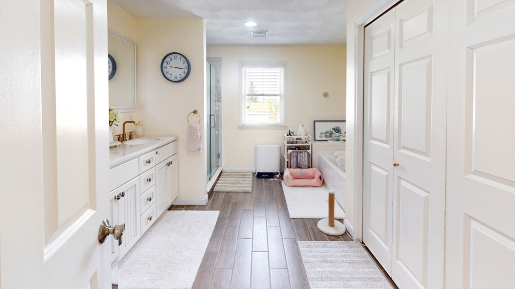 21 Herbert Street, Unit B Wakefield, MA 01880 - Photo 10 of 22