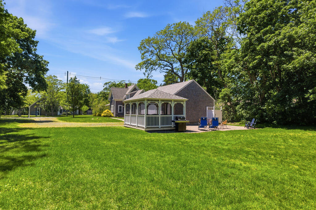 18 Nobscussett Road Dennis, MA 02638 - Photo 9 of 33 18NobscussettRd-07