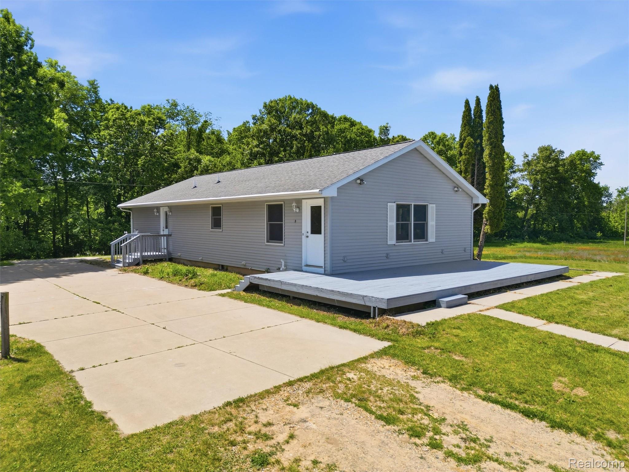 12121 Ladd Road Brooklyn, MI 49230 - Photo 33 of 38 06-DJI_0127.jpg