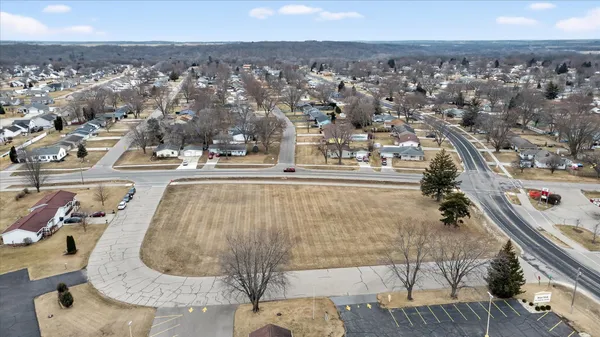 $330,000 | 0 East Inman, Beloit, WI 53511