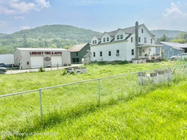 $125,000 | 536 Old Rte 11, New Milford, PA 18834