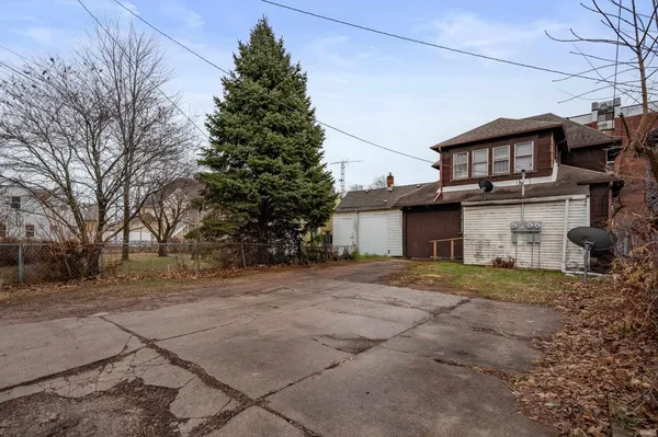 $124,999 | 708 West Jackson Street, Muncie, IN 47305
