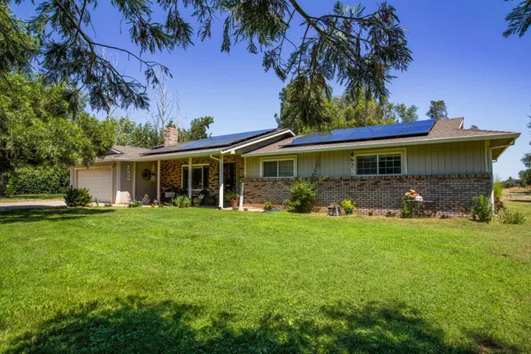 $360,000 | 21930 Parkway Drive, Red Bluff, CA 96080