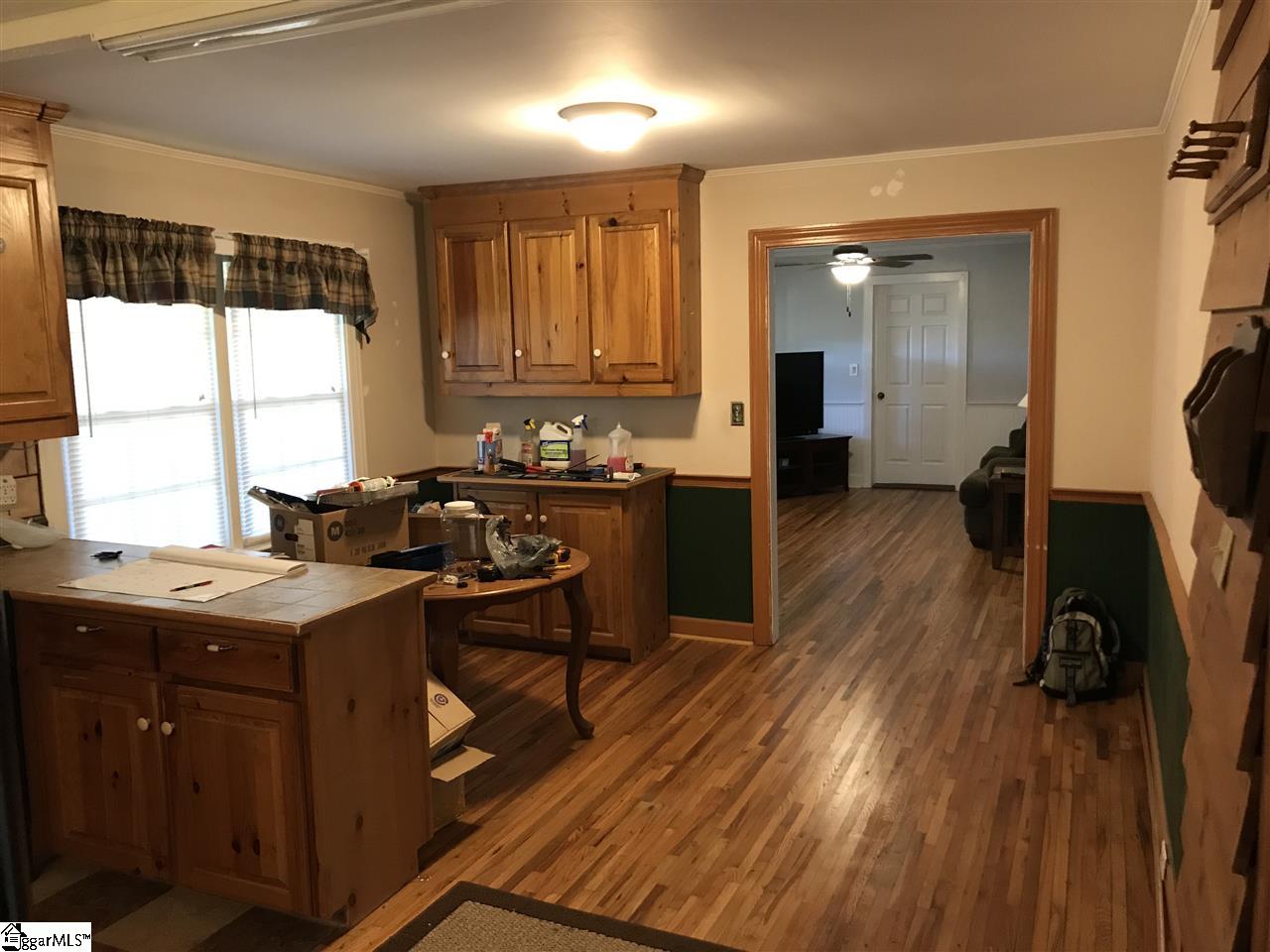 731 Farrs Bridge Road Greenville, SC 29611 - Photo 6 of 12 Gallery Image 6