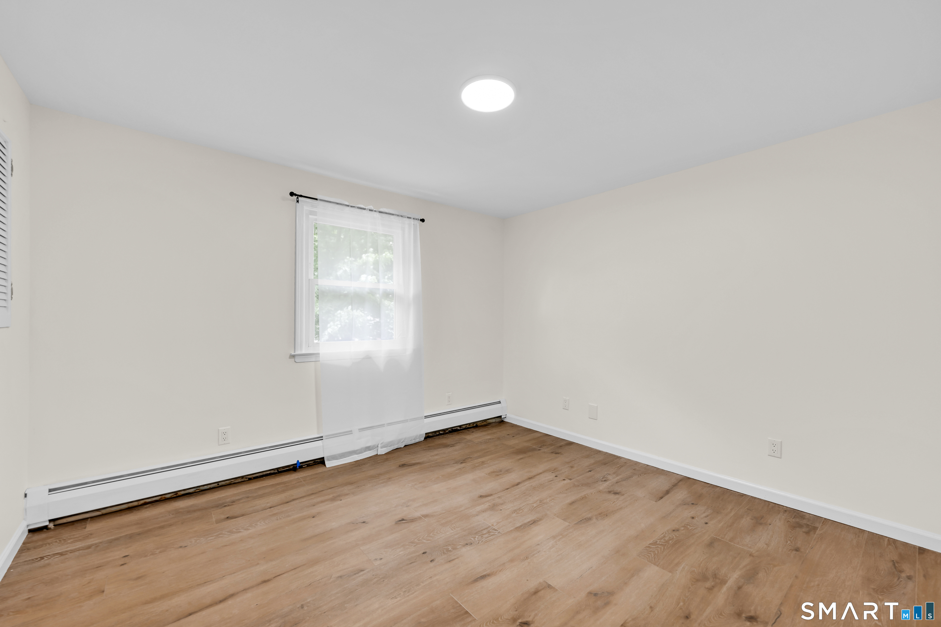 31 Hollow Brook Road Windsor, CT 06095 - Photo 18 of 40