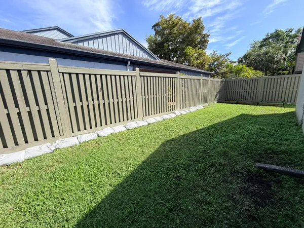 $3,900 | 6657 Stratford Drive, Parkland, FL 33067