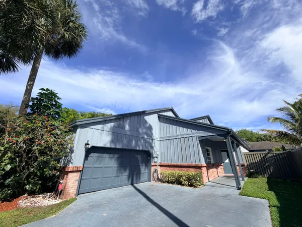 $3,900 | 6657 Stratford Drive, Parkland, FL 33067