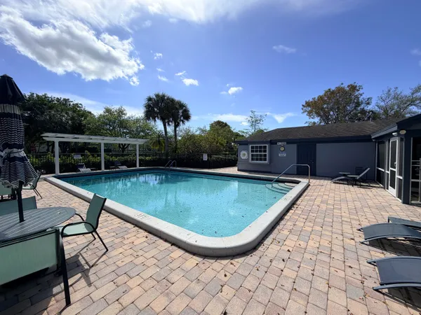 $3,900 | 6657 Stratford Drive, Parkland, FL 33067
