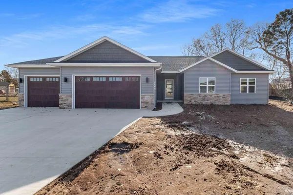 $549,900 | 4631 Ridge Court, Manitowoc, WI 54220