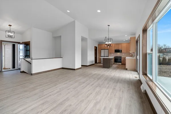 $549,900 | 4631 Ridge Court, Manitowoc, WI 54220