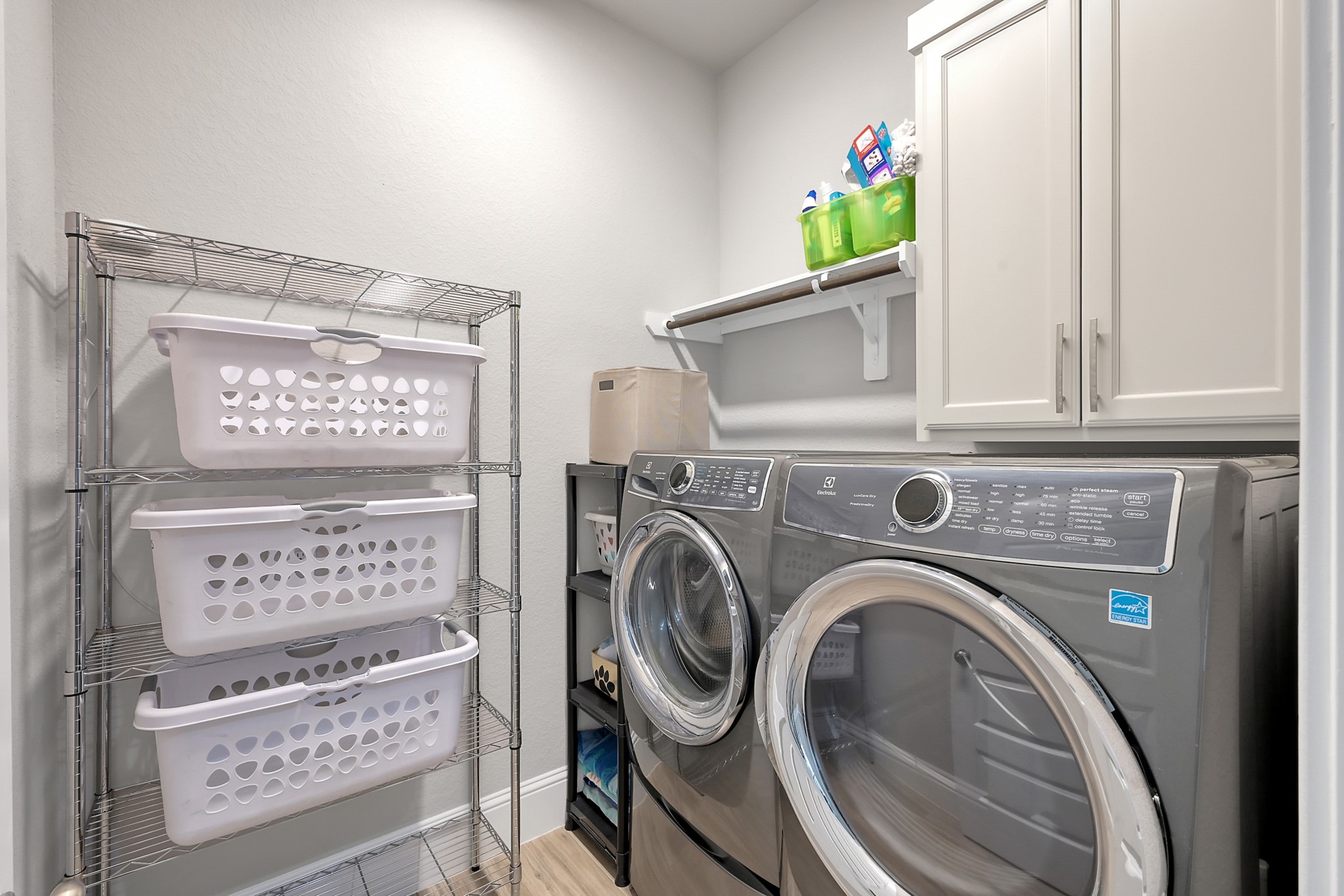 2223 Pintail Lane Conroe, TX 77384 - Photo 23 of 39 Laundry